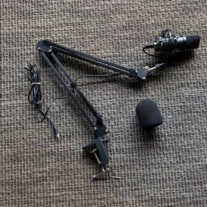 Microphone and Stand.  Like new. Never used